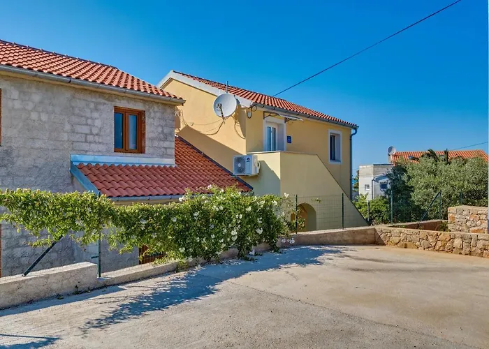 Tena * Veli Lošinj